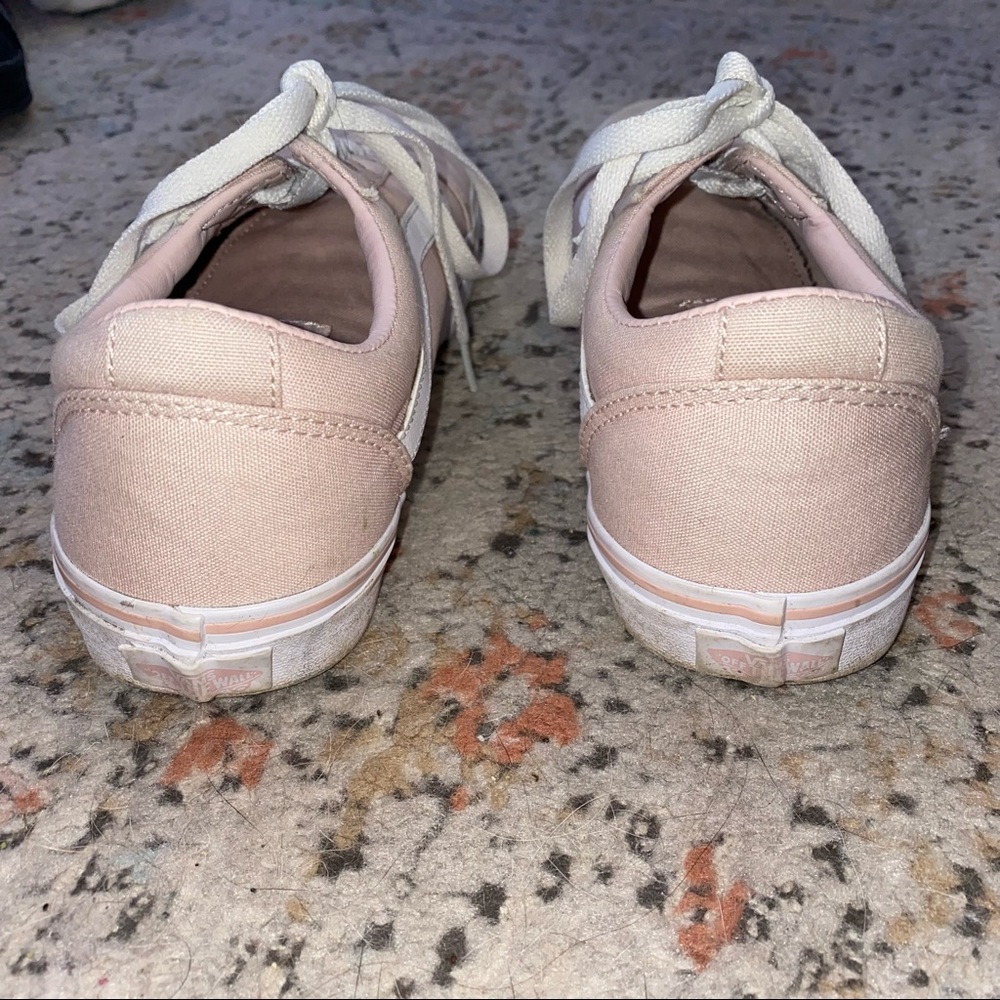 Vans - Picture 7 of 9